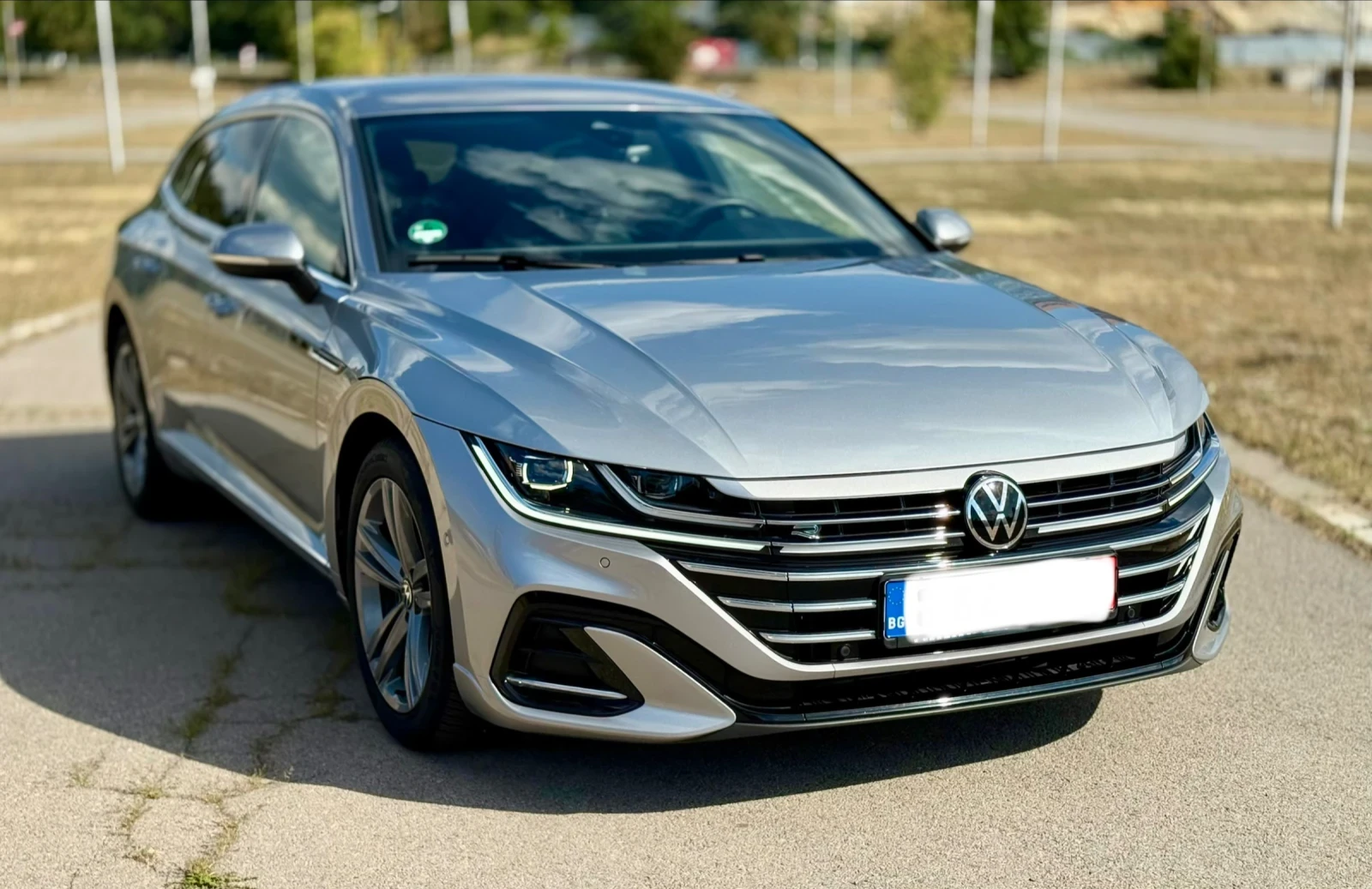 VW Arteon Shooting Brake 2.0 TDI R-LINE Масаж, снимка 2 - Автомобили и джипове - 55666924