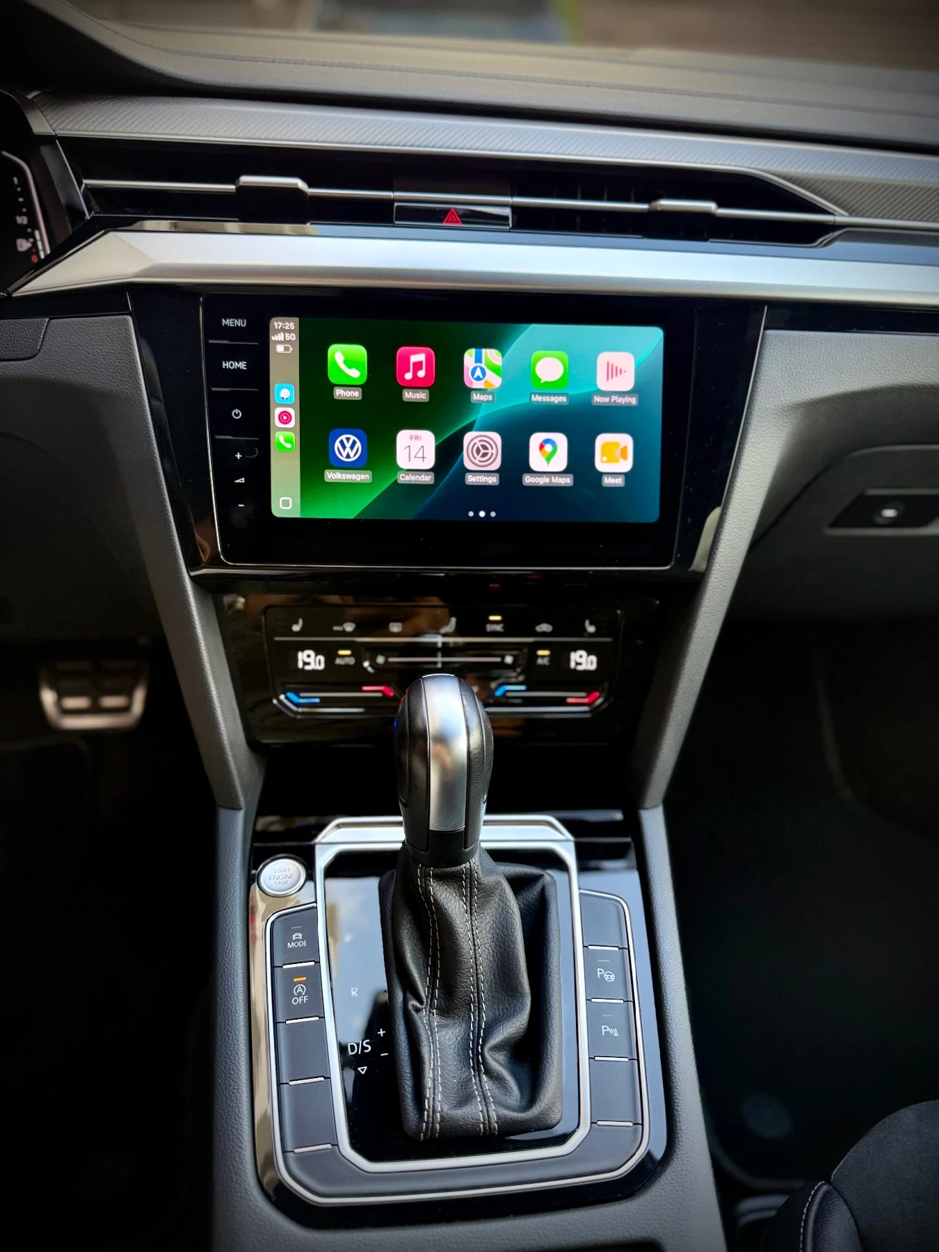 VW Arteon Shooting Brake 2.0 TDI R-LINE Масаж, снимка 10 - Автомобили и джипове - 55666924