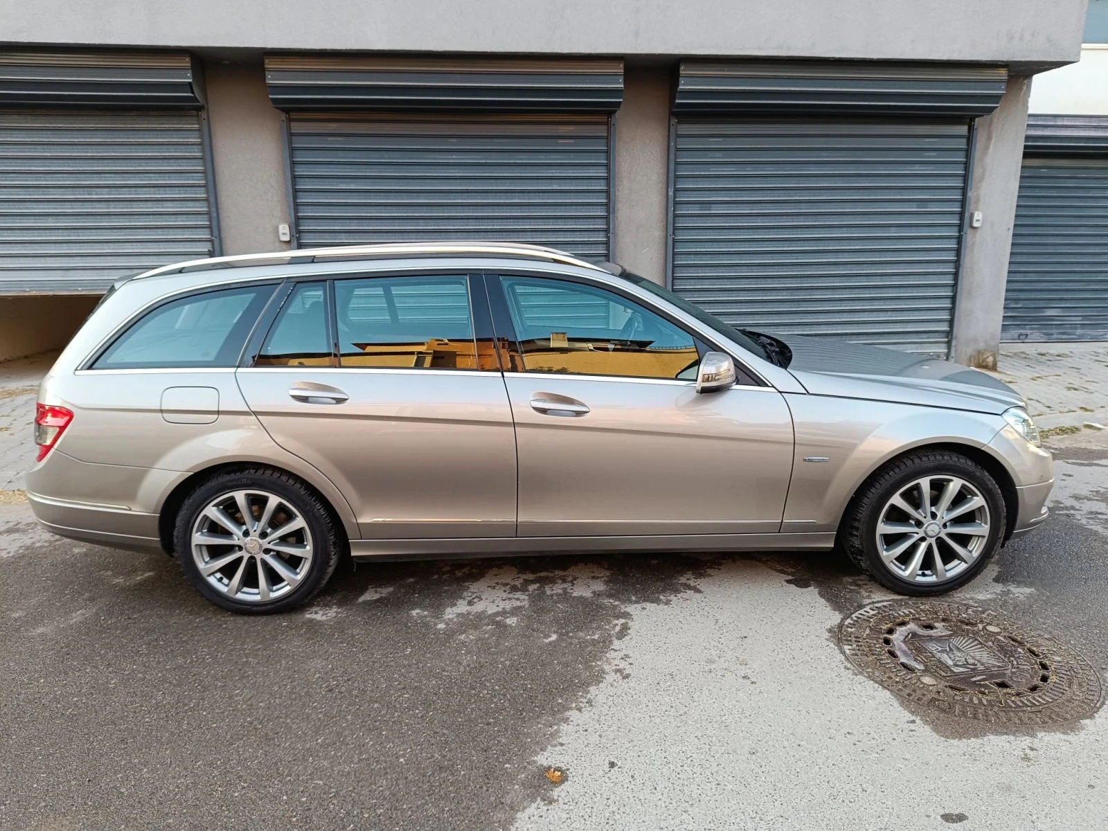 Mercedes-Benz C 180 Kompressor, снимка 2 - Автомобили и джипове - 55891213