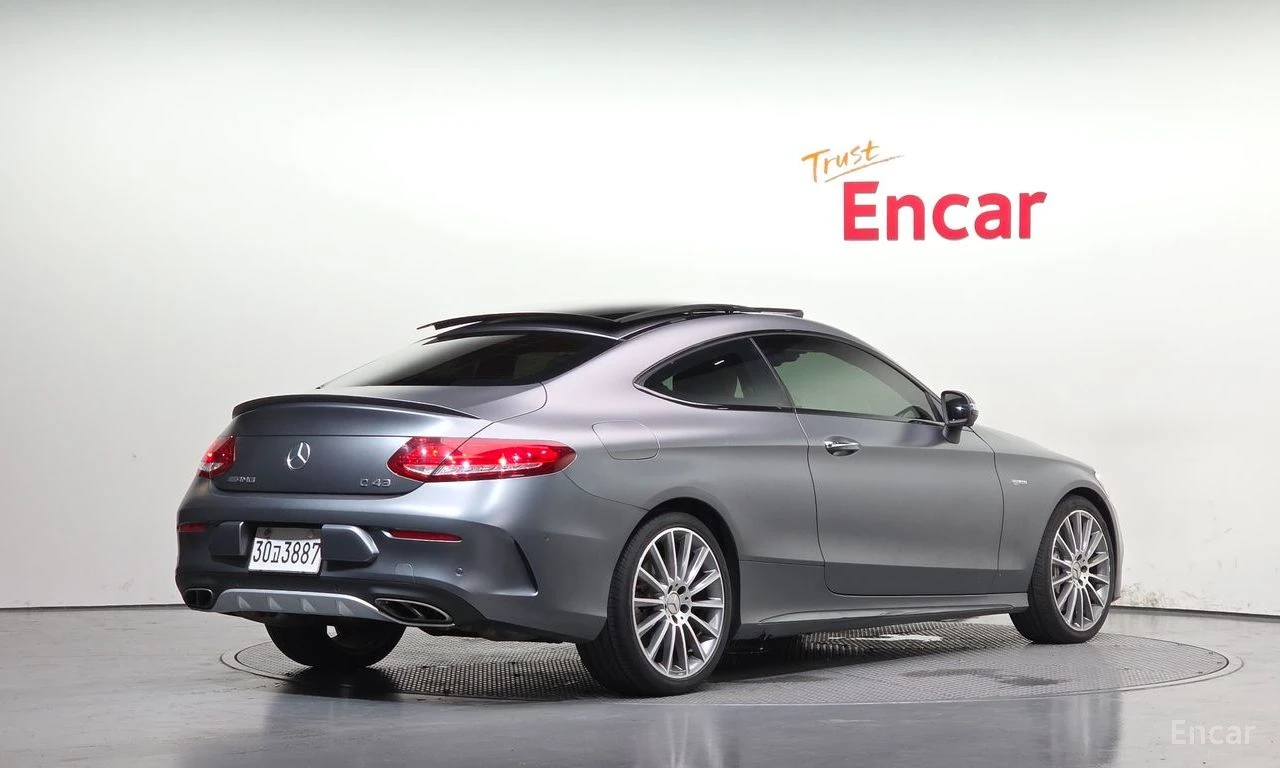 Mercedes-Benz C 43 AMG COUPE* 4MATIC* BURMESTER* ОБДУХВАНЕ* МАСАЖ* , снимка 2 - Автомобили и джипове - 56113495