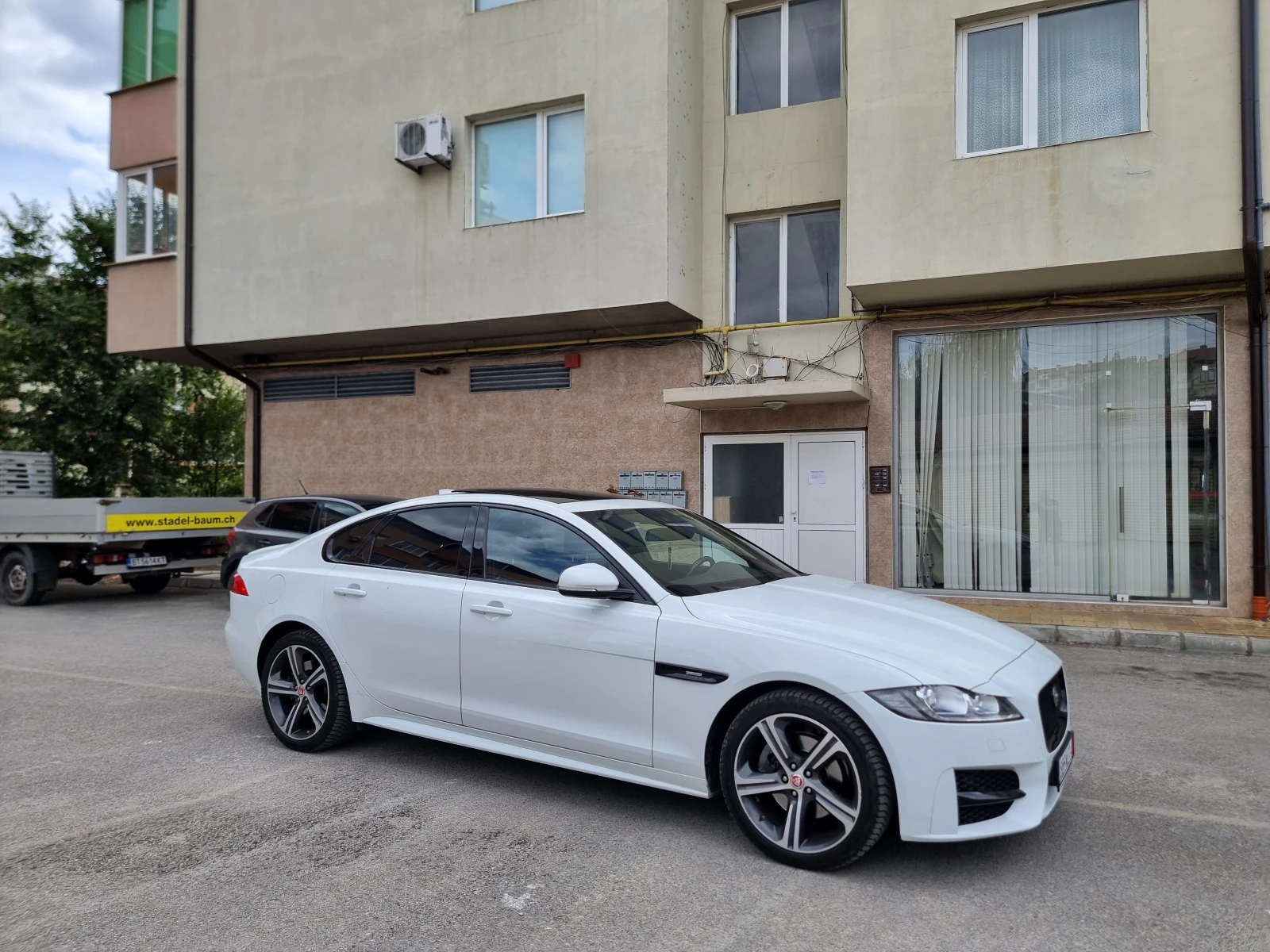 Jaguar Xf 2.0* 4X4* R-SPORT , снимка 4 - Автомобили и джипове - 56121534