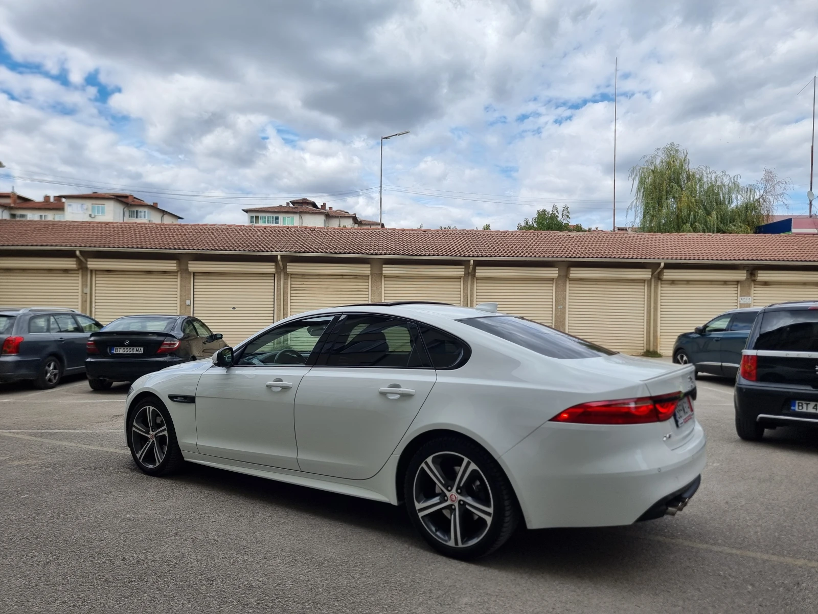 Jaguar Xf 2.0* 4X4* R-SPORT , снимка 8 - Автомобили и джипове - 56121534