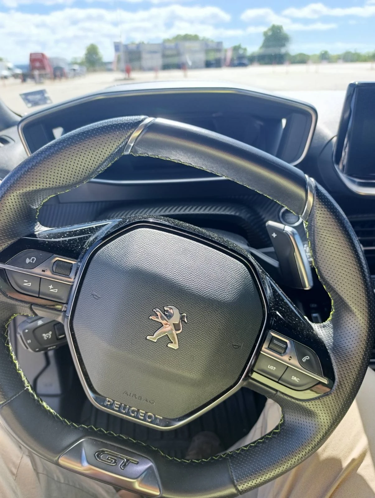 Peugeot 2008 GT, 1.5 BlueHDI, Digital 3D I-Cockpit, Panorama, снимка 10 - Автомобили и джипове - 56233003