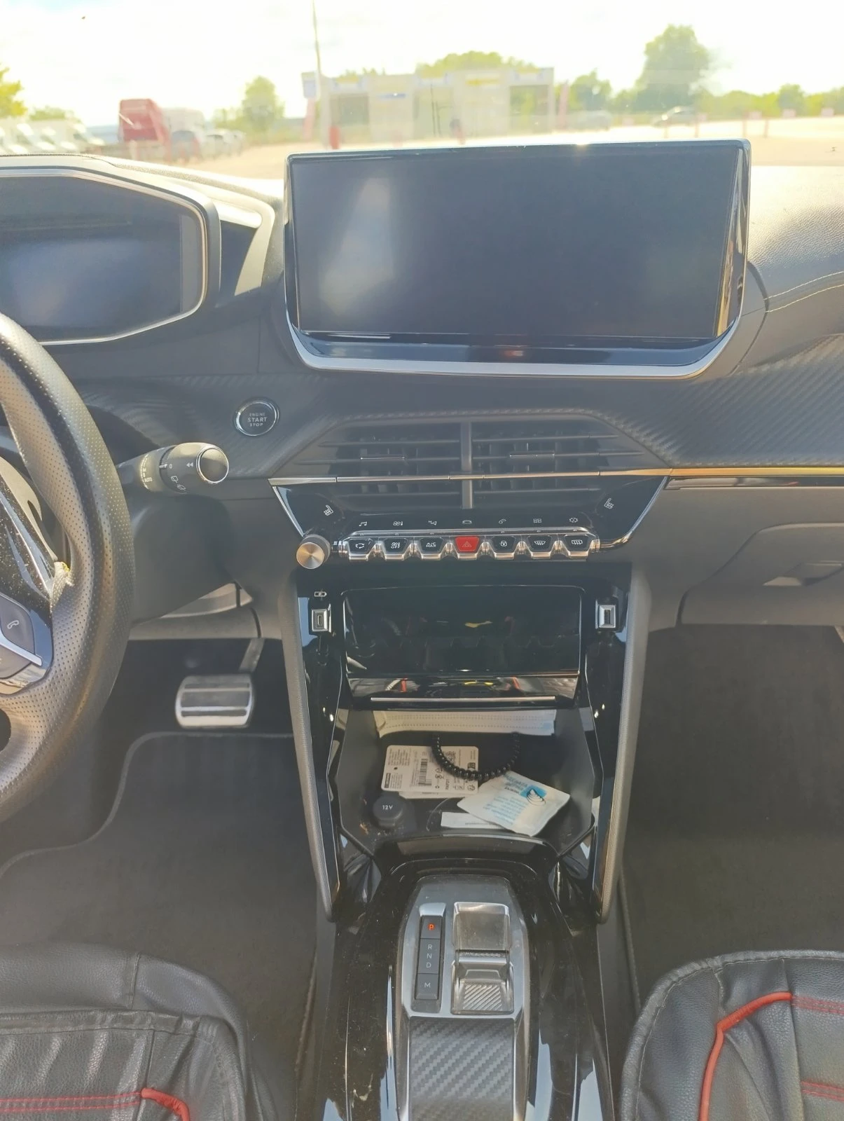 Peugeot 2008 GT, 1.5 BlueHDI, Digital 3D I-Cockpit, Panorama, снимка 12 - Автомобили и джипове - 56233003