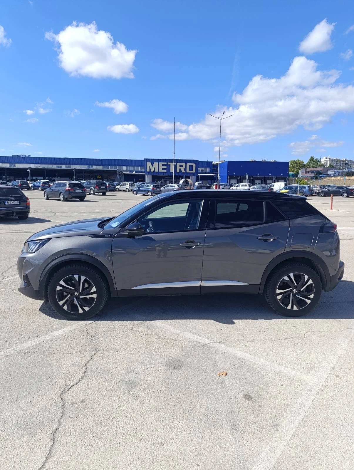 Peugeot 2008 GT, 1.5 BlueHDI, Digital 3D I-Cockpit, Panorama, снимка 4 - Автомобили и джипове - 56233003
