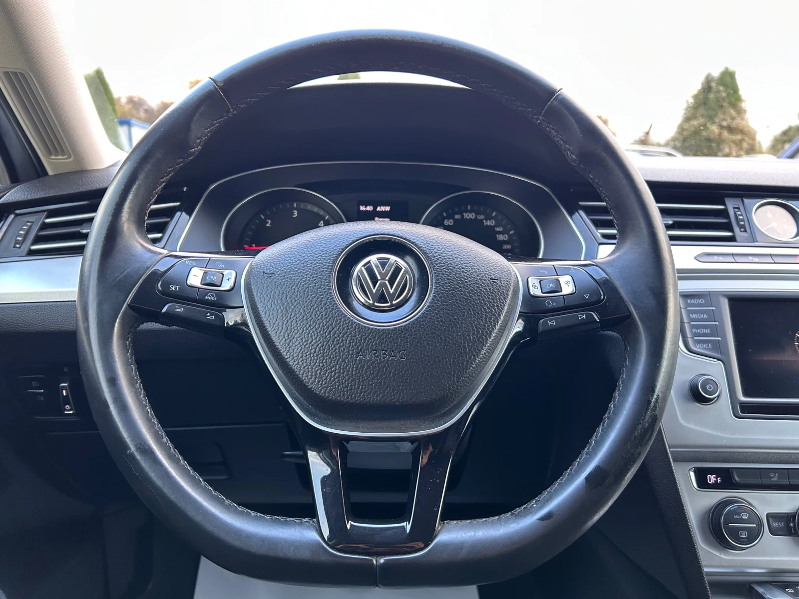 VW Passat 2.0TDi 150к.с 6ск Е6 , снимка 9 - Автомобили и джипове - 56659072
