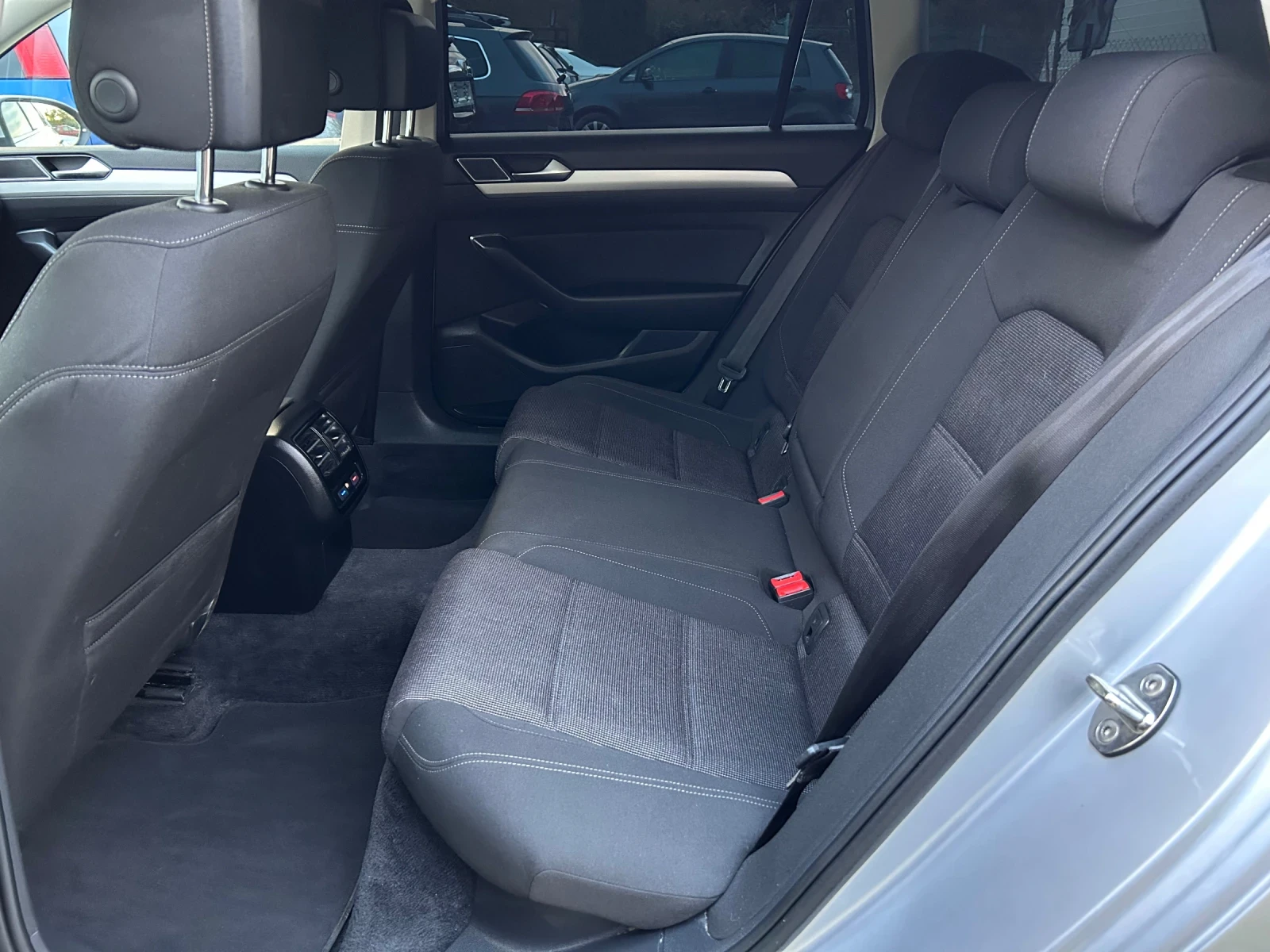 VW Passat 2.0TDi 150к.с 6ск Е6 , снимка 7 - Автомобили и джипове - 56659072