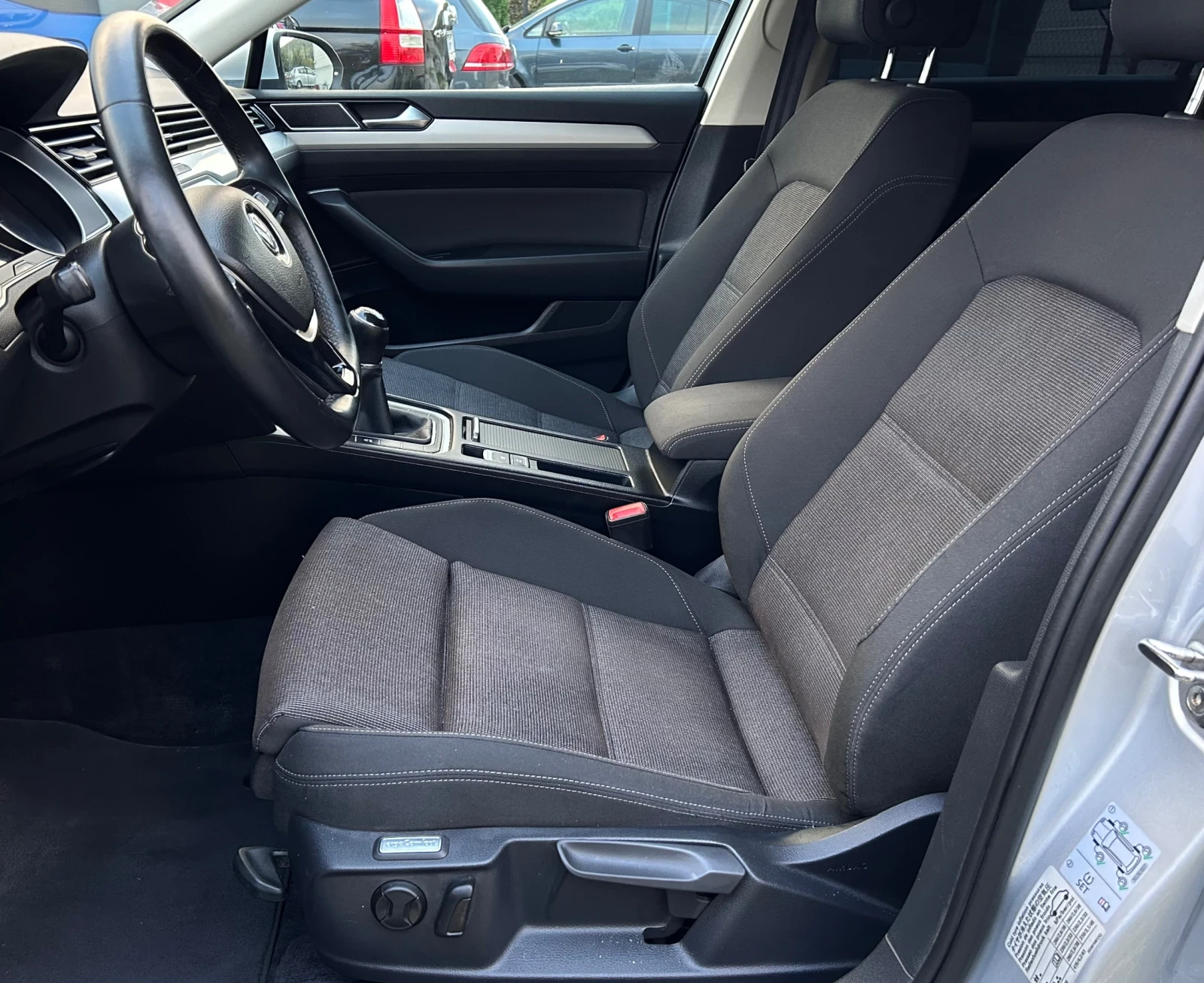 VW Passat 2.0TDi 150к.с 6ск Е6 , снимка 6 - Автомобили и джипове - 56659072