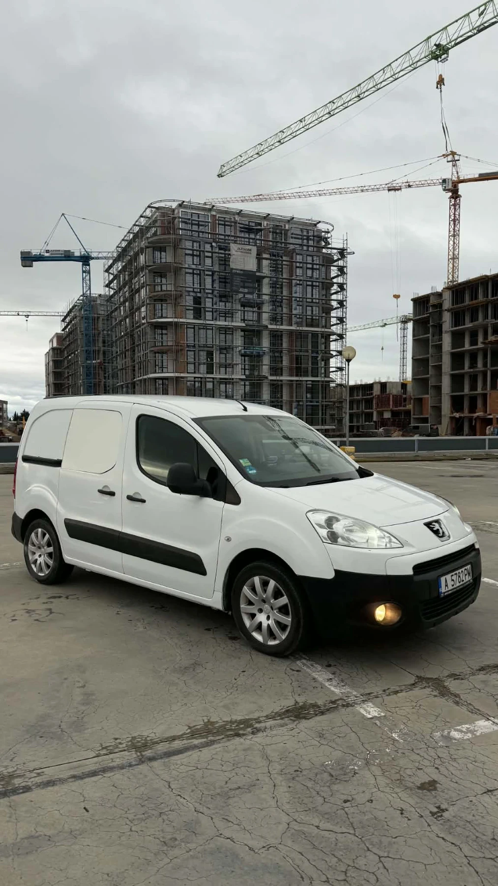 Peugeot Partner 1.6Hdi 90кс, снимка 2 - Автомобили и джипове - 56721885