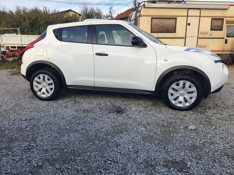 Nissan Juke, снимка 6 - Автомобили и джипове - 47723328