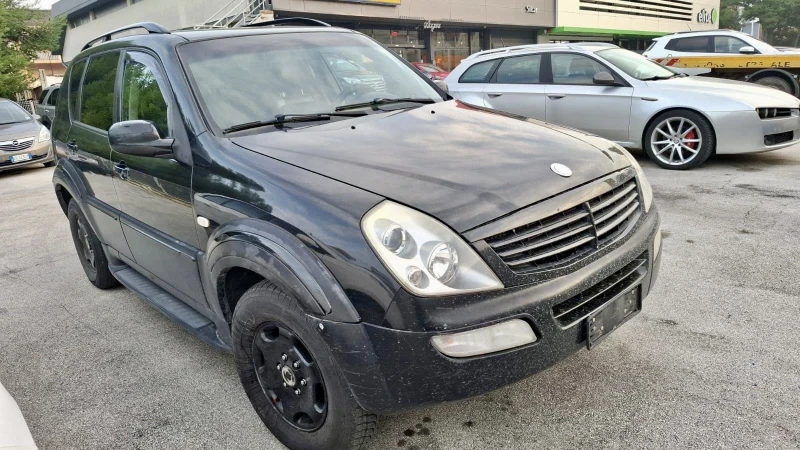 SsangYong Rexton 2.7d automatic  7-местен камера , снимка 1 - Автомобили и джипове - 48631048