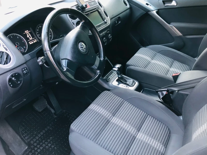 VW Tiguan 2.0TDI 4X4 AUTOMATIC, снимка 6 - Автомобили и джипове - 52872841