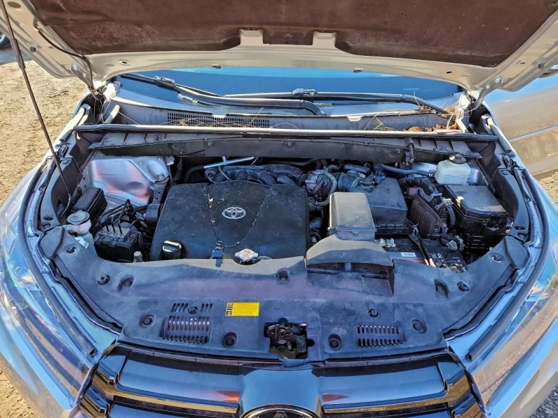 Toyota Highlander 3.5l Se, снимка 12 - Автомобили и джипове - 53392173
