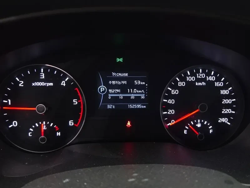 Kia Sportage 1.7 2WD, снимка 7 - Автомобили и джипове - 55789225