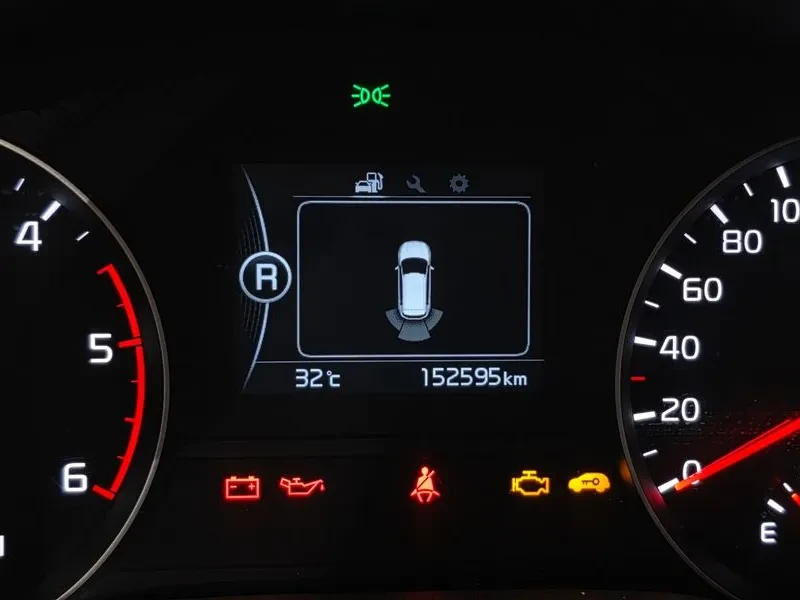 Kia Sportage 1.7 2WD, снимка 13 - Автомобили и джипове - 55789225