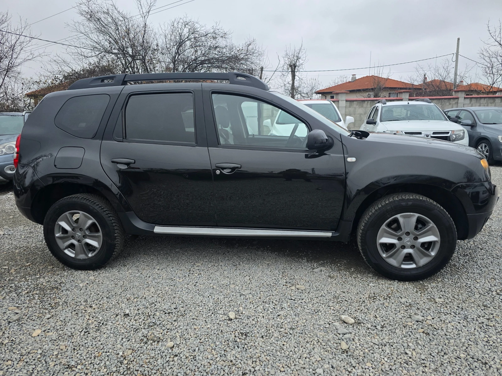 Dacia Duster 1.5DCI-ЕВРО 6В-4Х4-НАВИГАЦИЯ-6 СКОРОСТИ - изображение 6
