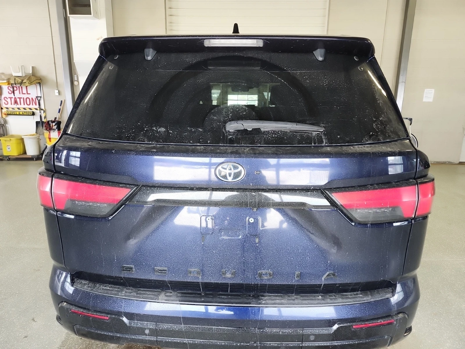 Toyota Sequoia Platinum | Без Инциденти | Сервизна история |  - изображение 5