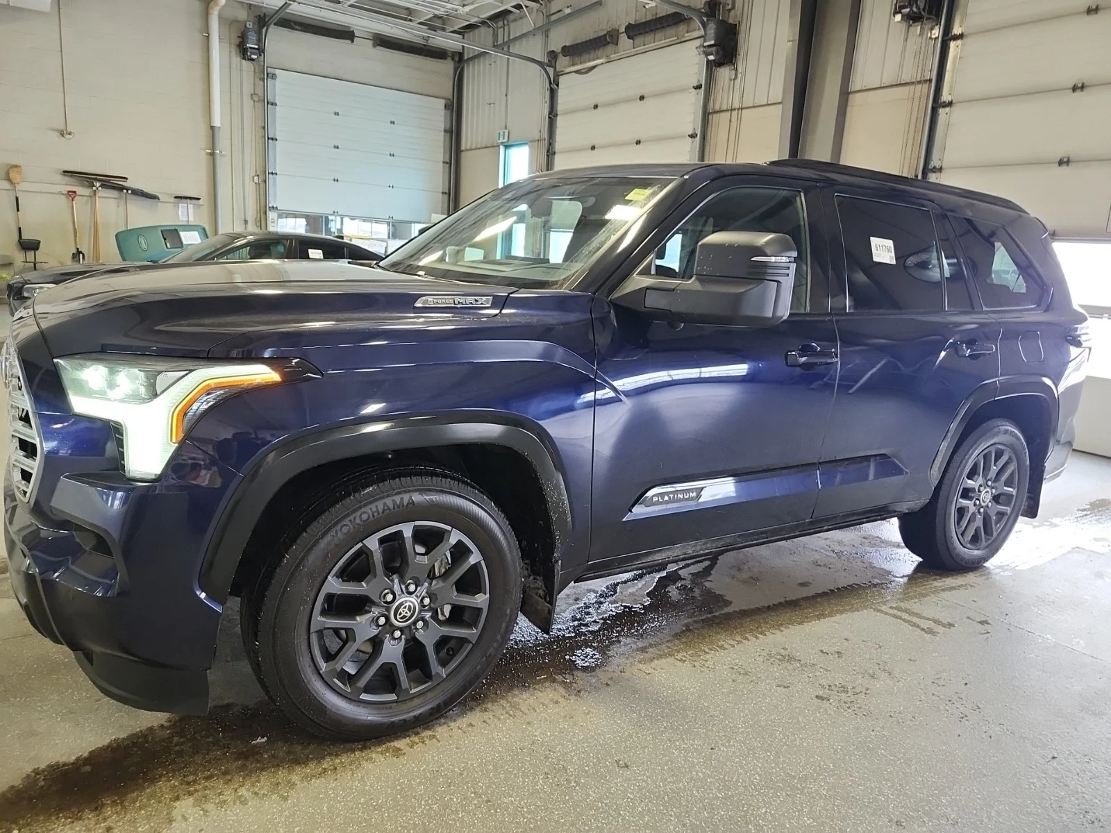 Toyota Sequoia Platinum | Без Инциденти | Сервизна история | 