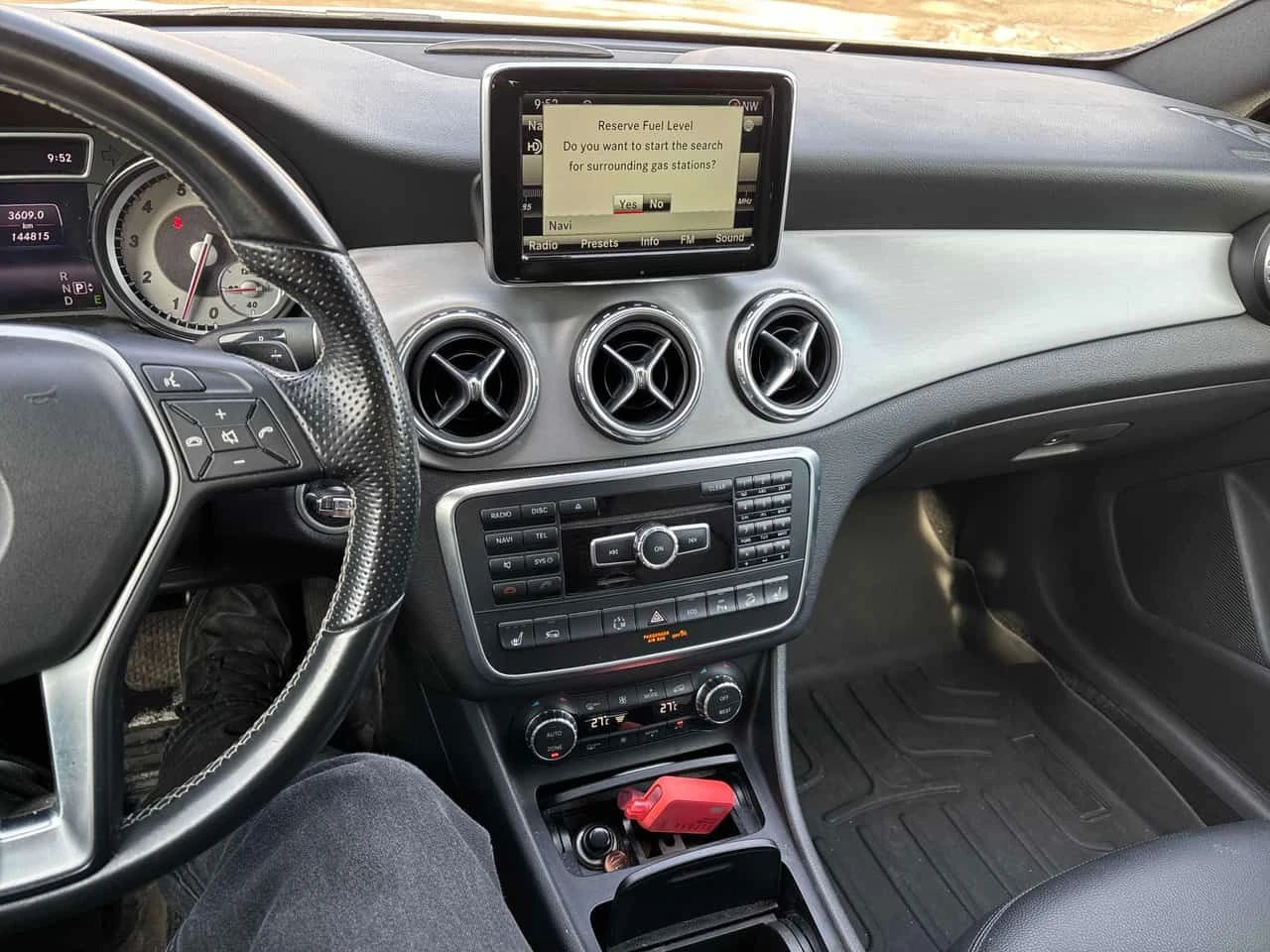 Mercedes-Benz GLA 250 CARFAX/ПОДГРЕВИ/KEYLESS, снимка 9 - Автомобили и джипове - 53728752