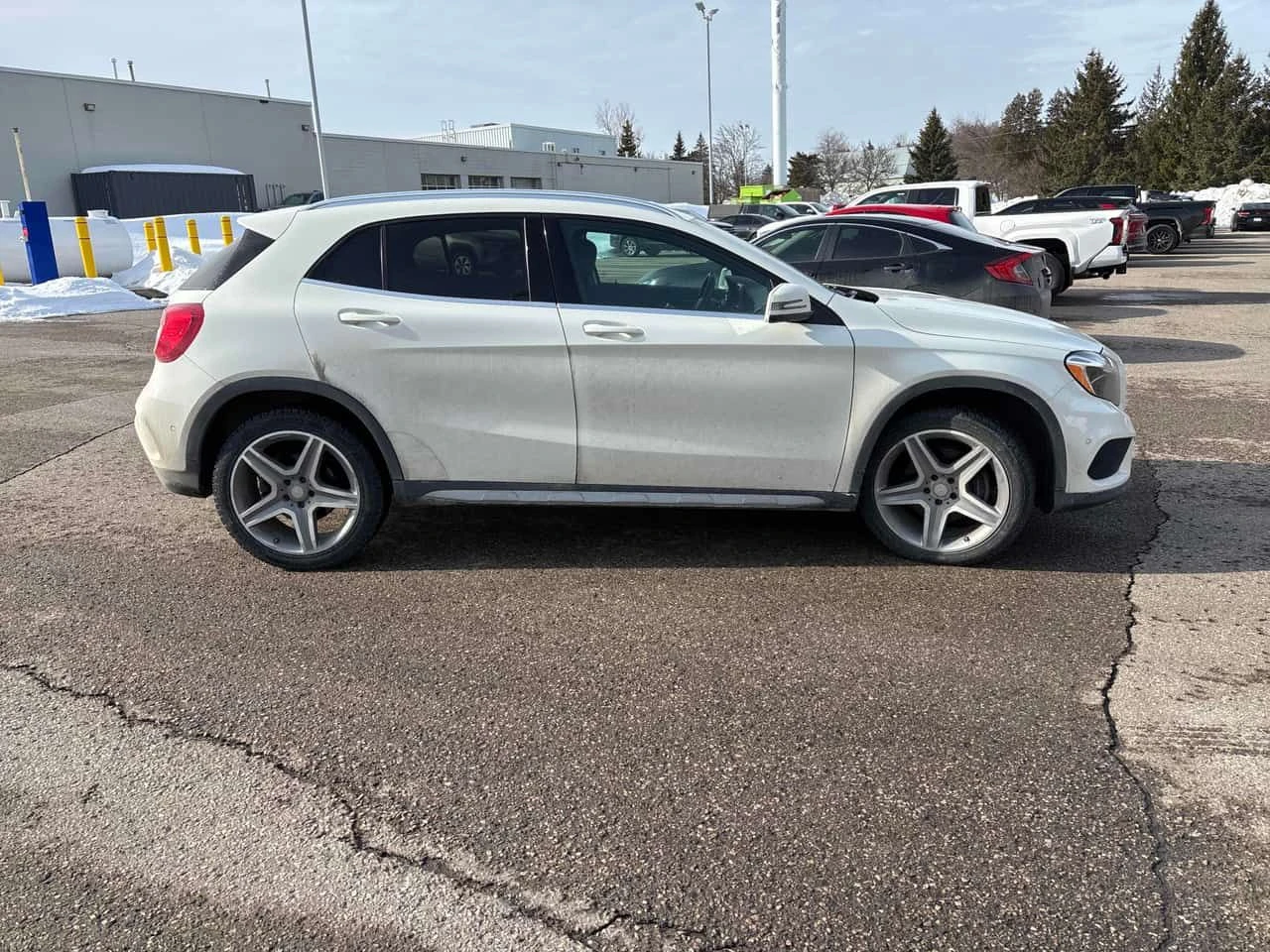 Mercedes-Benz GLA 250 CARFAX/ПОДГРЕВИ/KEYLESS, снимка 4 - Автомобили и джипове - 53728752