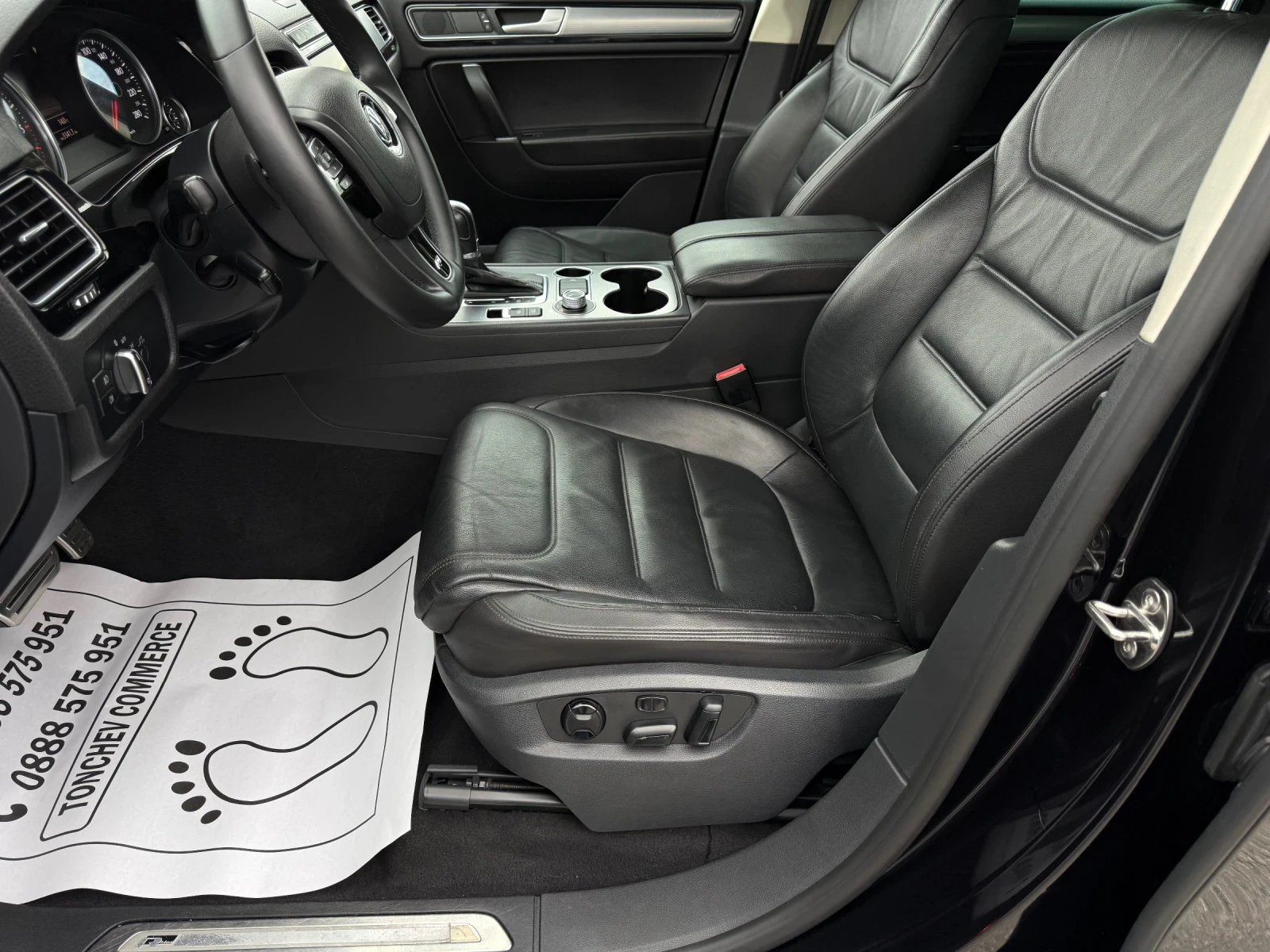 VW Touareg 3.0-TDI-R-line-TOP-NEW-ПОДГРЕВ НА ВОЛАН И СЕДАЛКИ, снимка 10 - Автомобили и джипове - 54881963