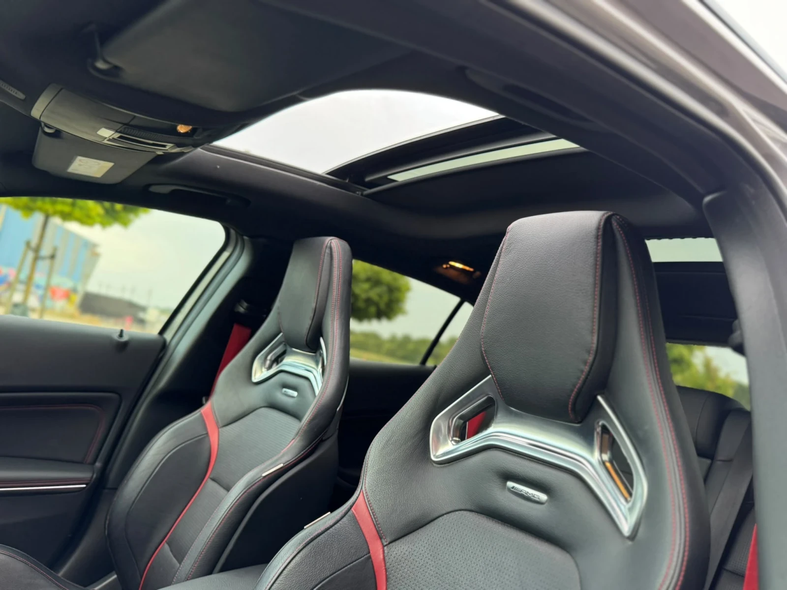 Mercedes-Benz GLA 45 AMG Edition1 , снимка 8 - Автомобили и джипове - 55386757
