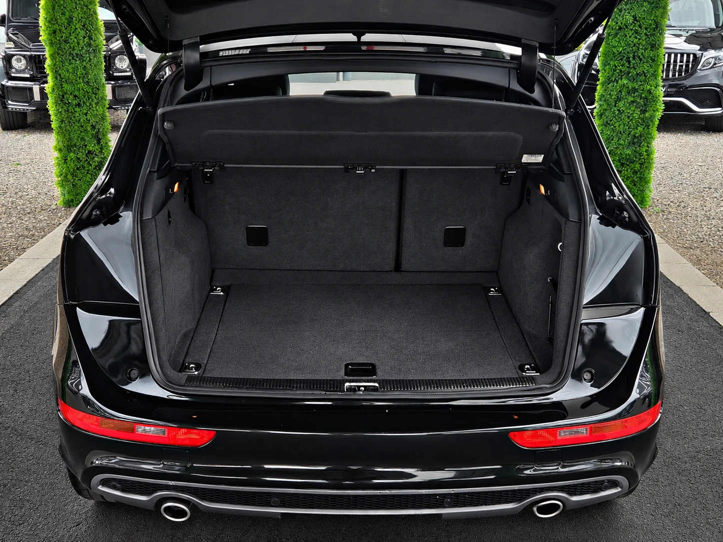 Audi Q5 S-LINEx3/239PS/PANORAMA/ПОДГРЕВ/RECARO/LIZING, снимка 7 - Автомобили и джипове - 55406205