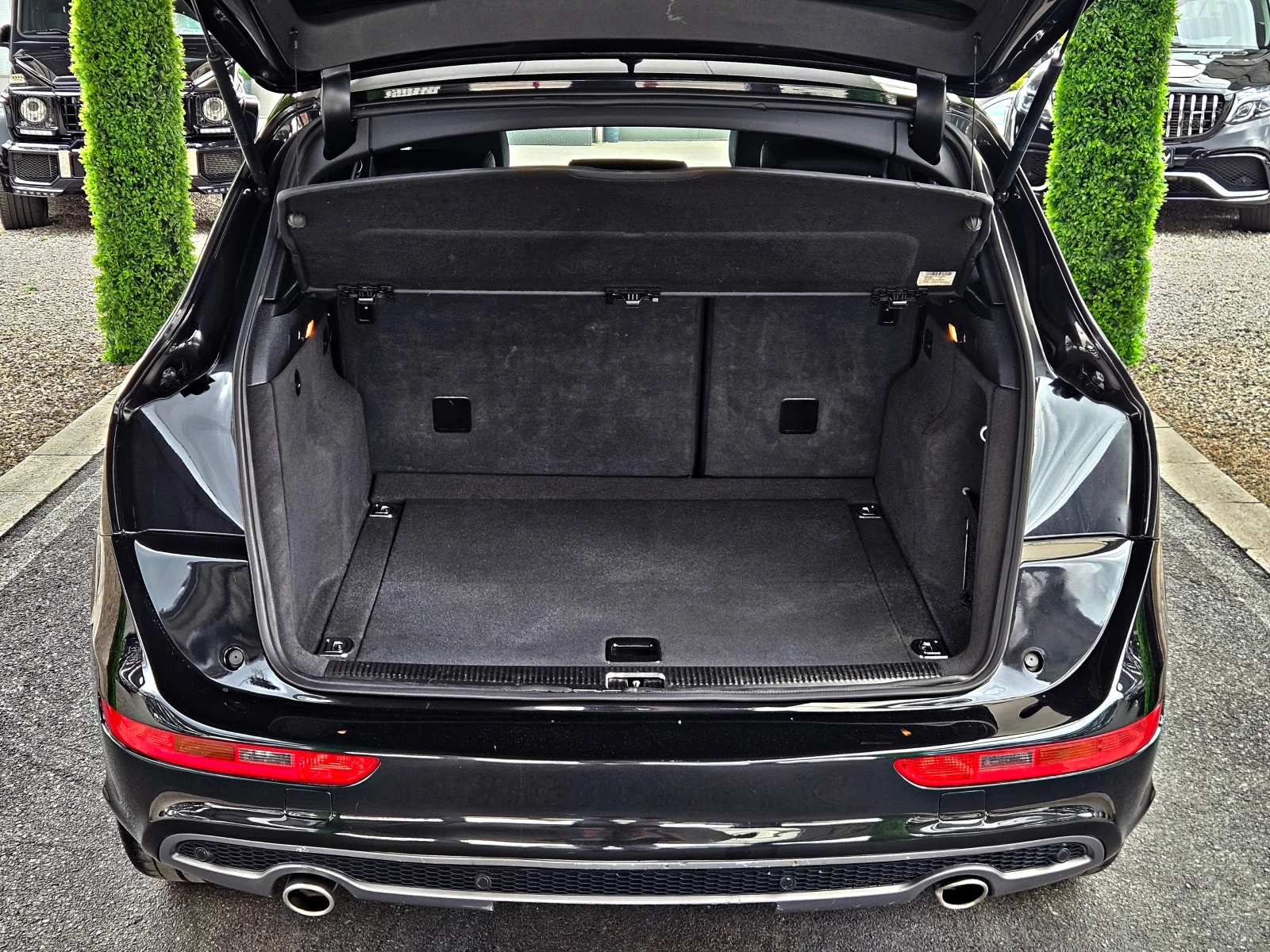 Audi Q5 S-LINEx3/239PS/PANORAMA/ПОДГРЕВ/RECARO/LIZING, снимка 8 - Автомобили и джипове - 55406205