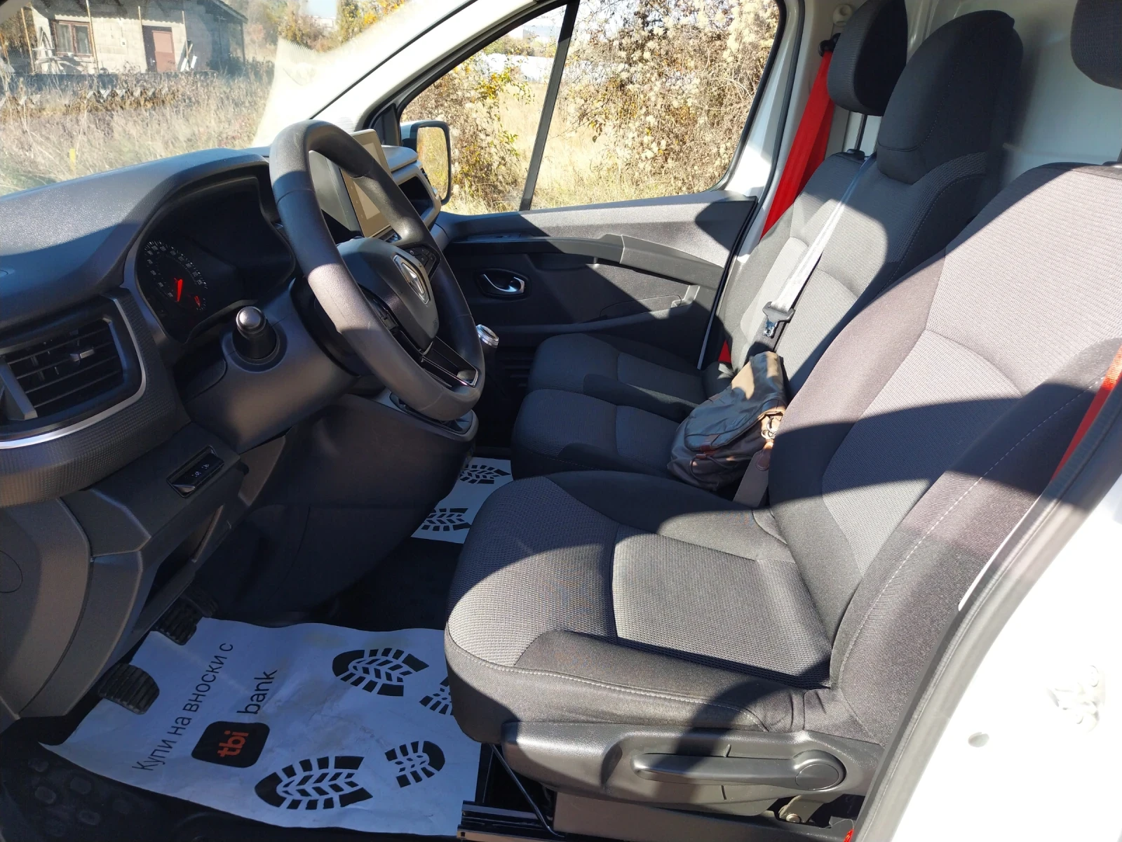 Renault Trafic 2.0DCI - изображение 7