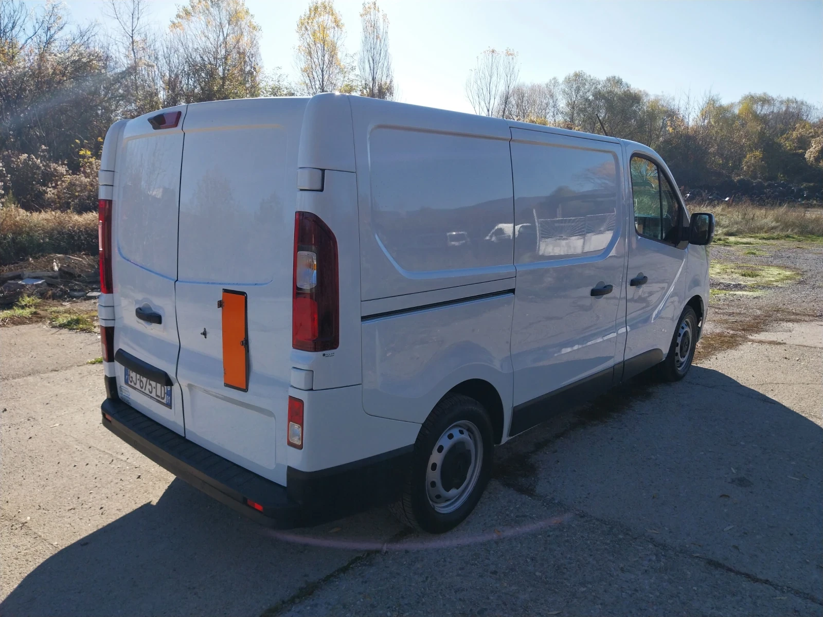 Renault Trafic 2.0DCI - изображение 4