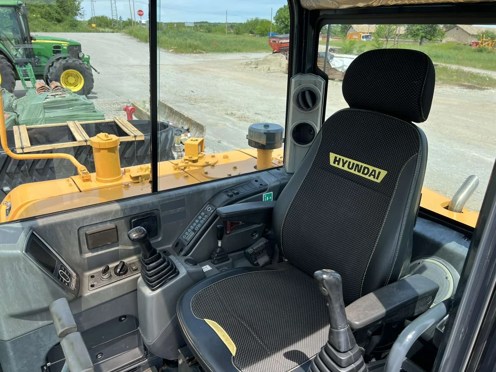 Багер Hyundai R60, снимка 6 - Индустриална техника - 55570975