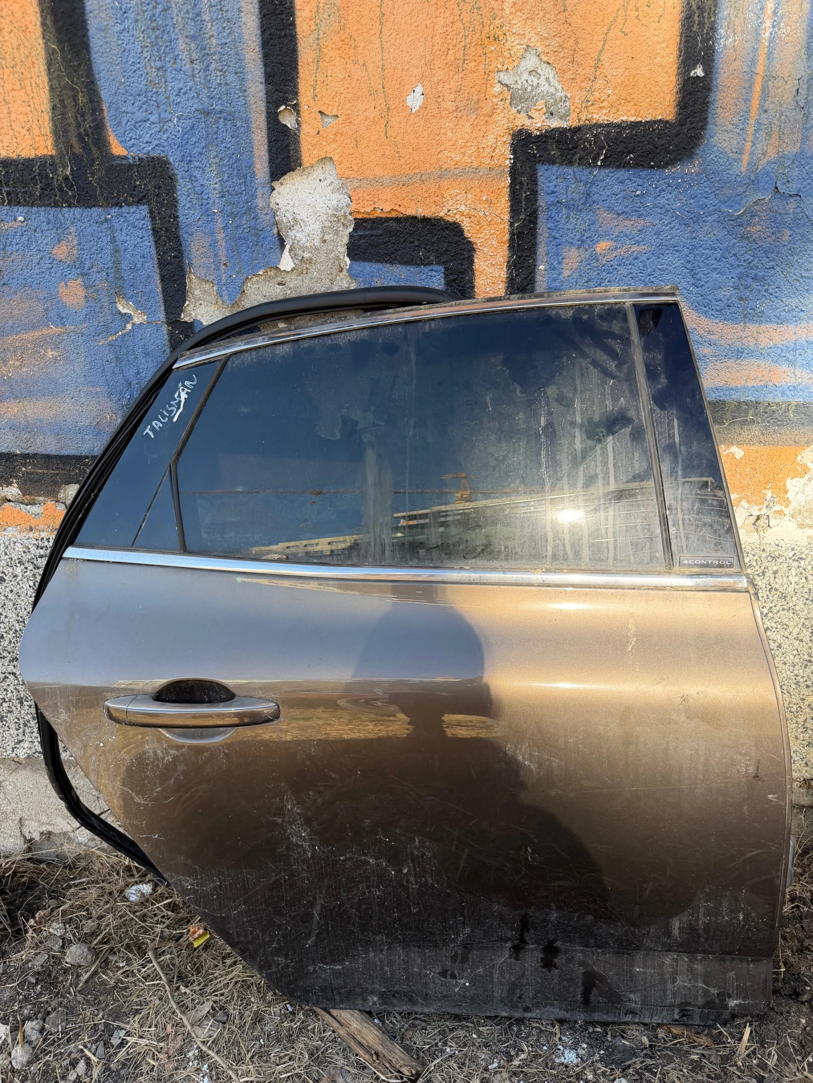 Renault Talisman седан 2017г задна дясна врата гола , снимка 2 - Части - 53880719