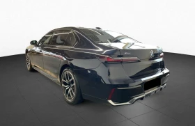 BMW 740 d/xDrive/M-SPORT/ICONIC GLOW/SKY LOUNGE/B&W/360/, снимка 3