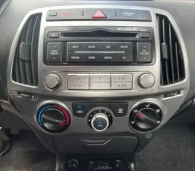 Hyundai I20 1.3i/ 5 star edition, снимка 14
