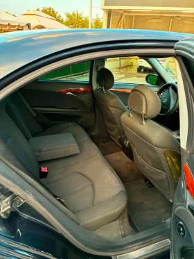 Mercedes-Benz E 270 2700, снимка 7