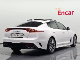Kia Stinger 2.0 Turbo 2Wd Platinum, снимка 2