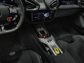 Ferrari 812 Superfast 12 Cilindri/CARBON/CERAMIC/LIFT/PANO/360/ - 458980 € / 897686.85 лв. - 69142153 12