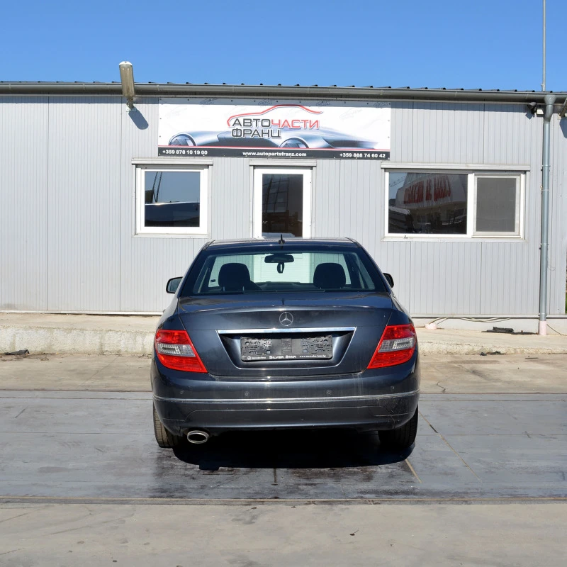 Mercedes-Benz C 220 2.2 CDI, снимка 4 - Автомобили и джипове - 40191410