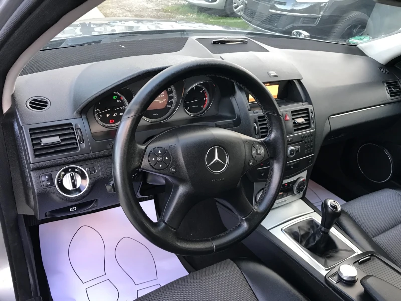 Mercedes-Benz C 220 CDi-AVANGARDE, снимка 13 - Автомобили и джипове - 47263547