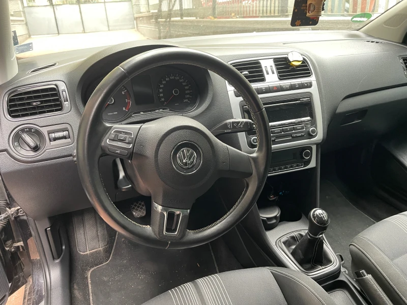 VW Polo, снимка 2 - Автомобили и джипове - 47827349