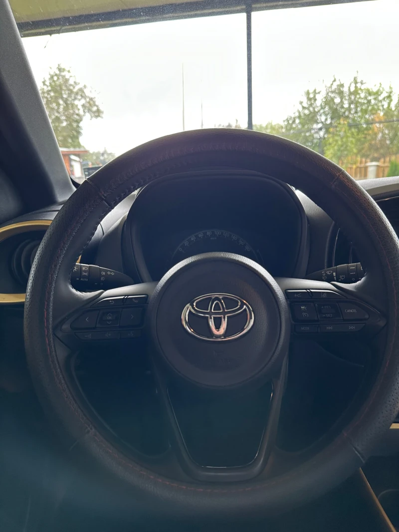 Toyota Aygo X Pulse, снимка 4 - Автомобили и джипове - 47986983