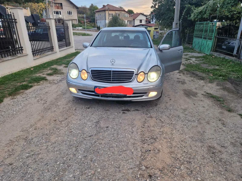 Mercedes-Benz E 320, снимка 6 - Автомобили и джипове - 48354610