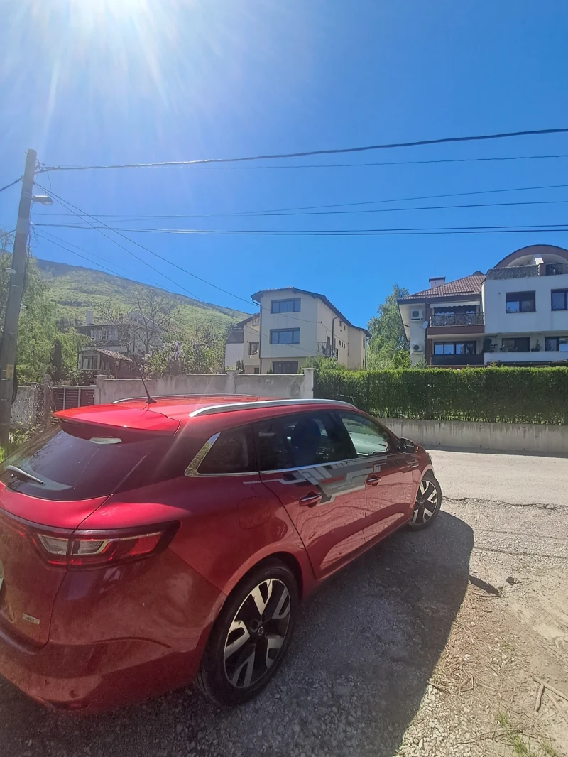 Renault Megane Intense, снимка 3 - Автомобили и джипове - 52493698