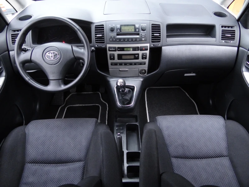 Toyota Corolla verso 1.6vvt-i - 110k.c. / Климатроник / Euro-4 /, снимка 9 - Автомобили и джипове - 51995106