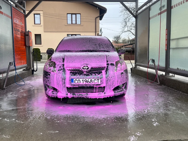 Toyota Auris, снимка 3 - Автомобили и джипове - 52777327