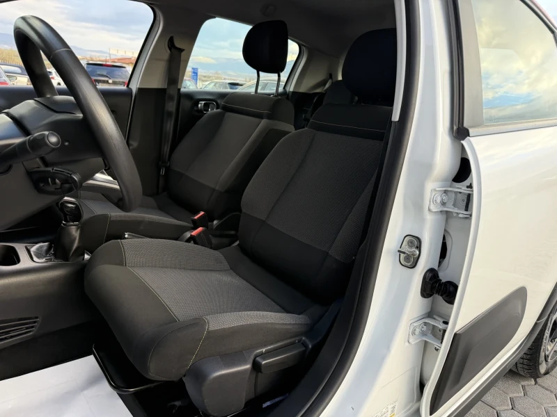 Citroen C3 1.2 i FULL SERVICE BOOK( KTEO, COC), снимка 9 - Автомобили и джипове - 53197921