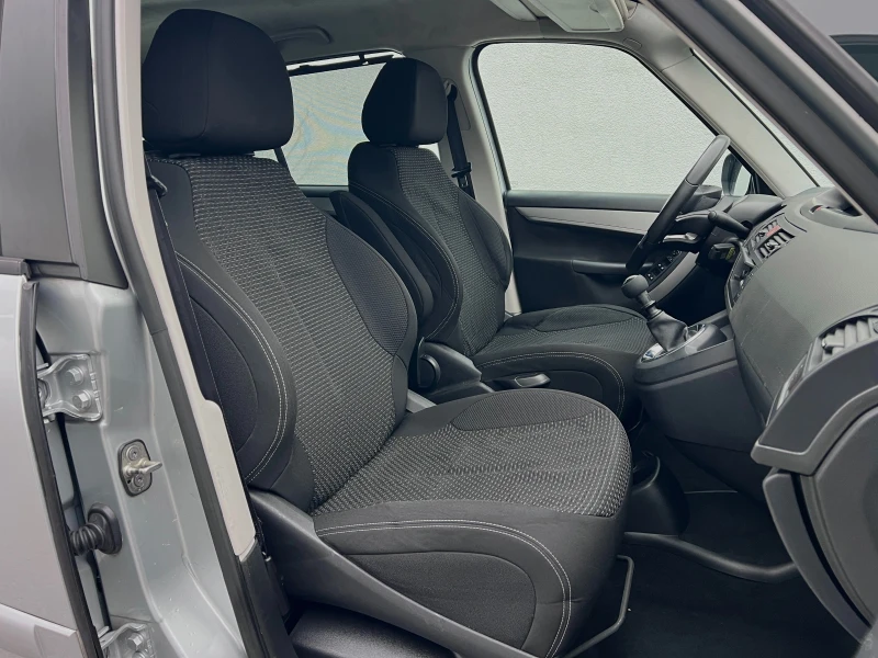 Citroen C4 Picasso 1.6HDi ЕВРО 5 ПРОЧЕТИ ОПИСАНИЕТО, снимка 11 - Автомобили и джипове - 53275935
