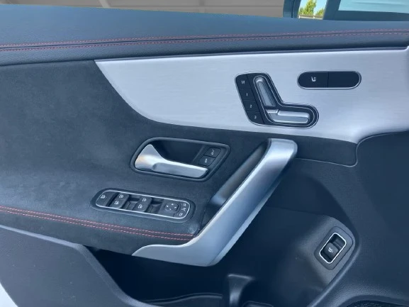 Mercedes-Benz CLA 35 AMG 4Matic = Premium = Гаранция - изображение 4