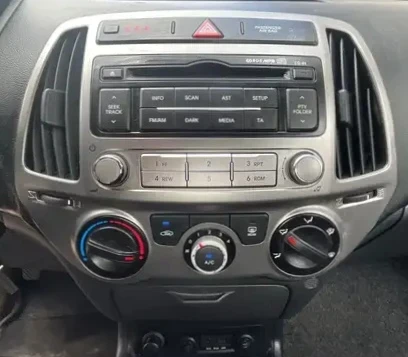 Hyundai I20 1.3i/ 5 star edition, снимка 14 - Автомобили и джипове - 55566320
