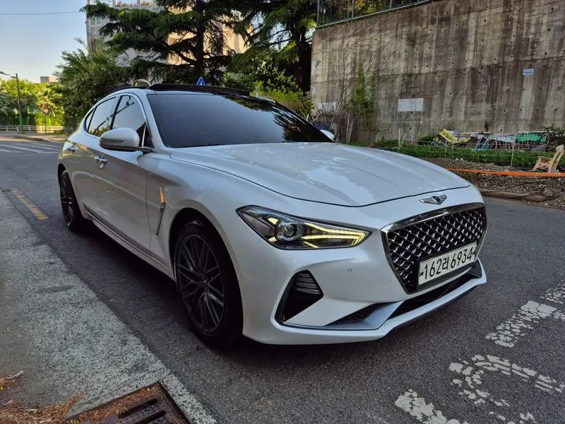 Genesis G70 2.0T AWD SUPREME, снимка 3 - Автомобили и джипове - 55705149